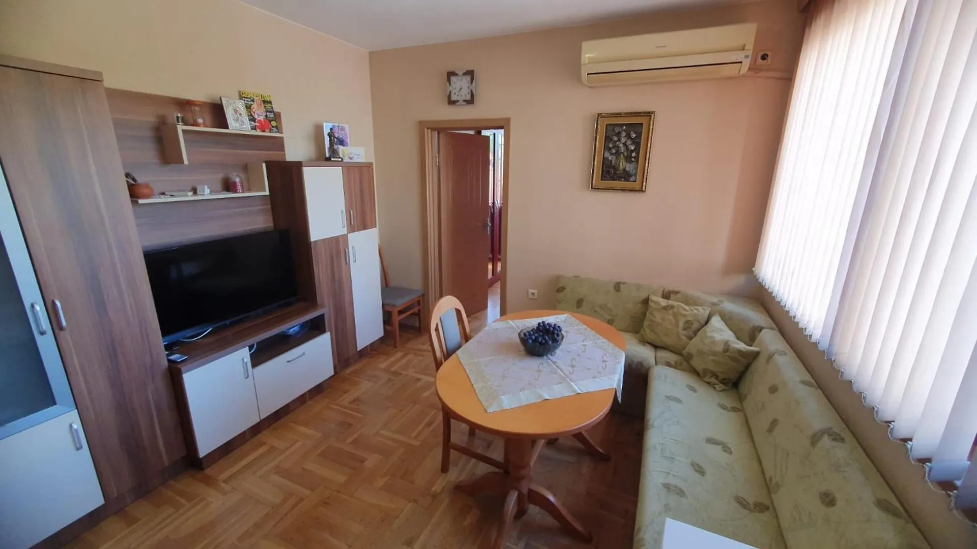Malina Apart بلوفديف