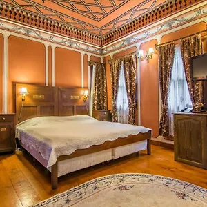 Old Legends Otel