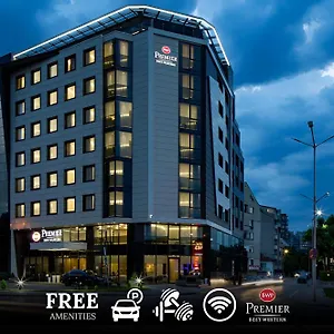 Western Premier Hills Otel