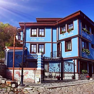 Pulpudeva Family Hotel