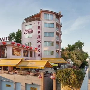Family Gerdjika Otel